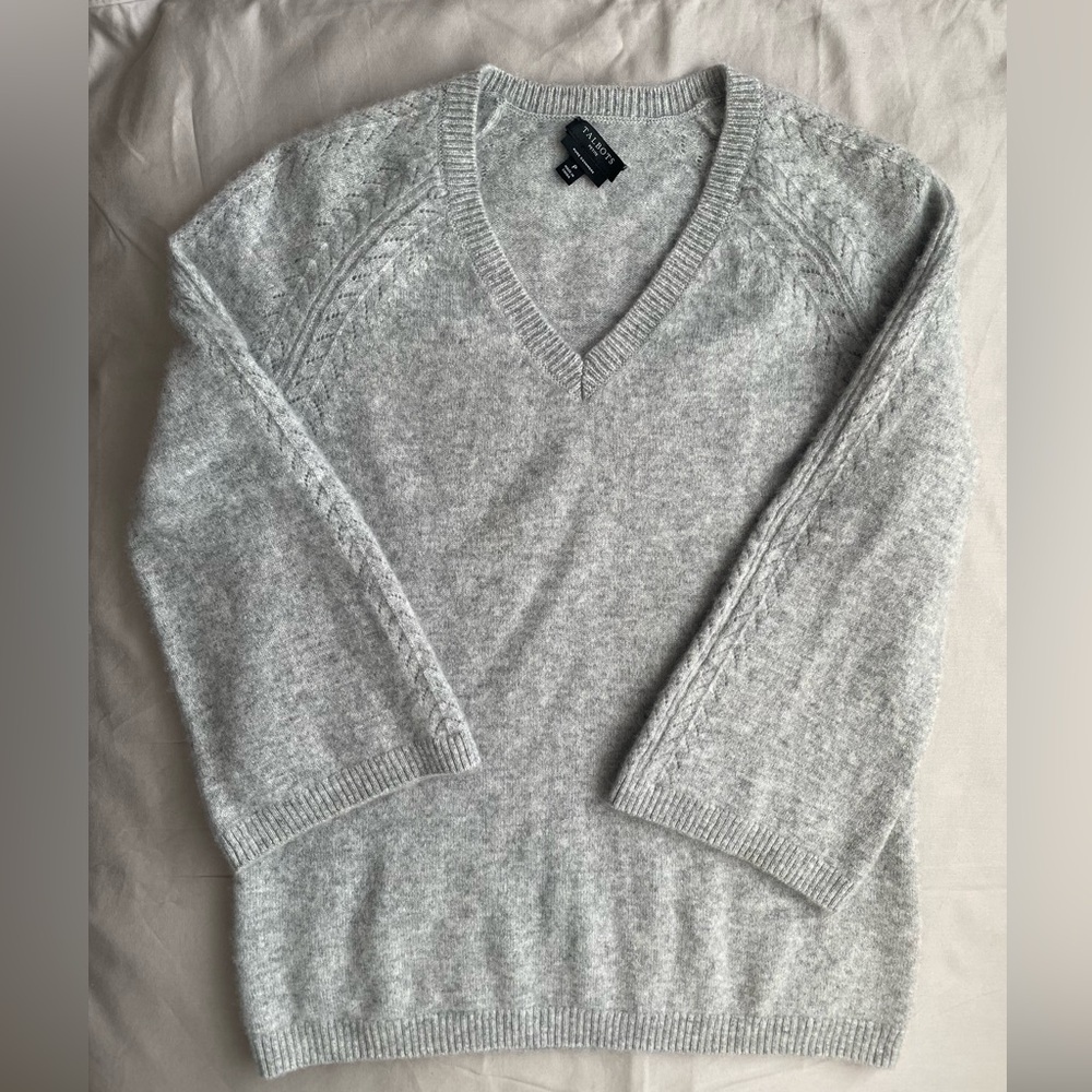 Talbots Cashmere Light Gray Sweater Size‎ SP